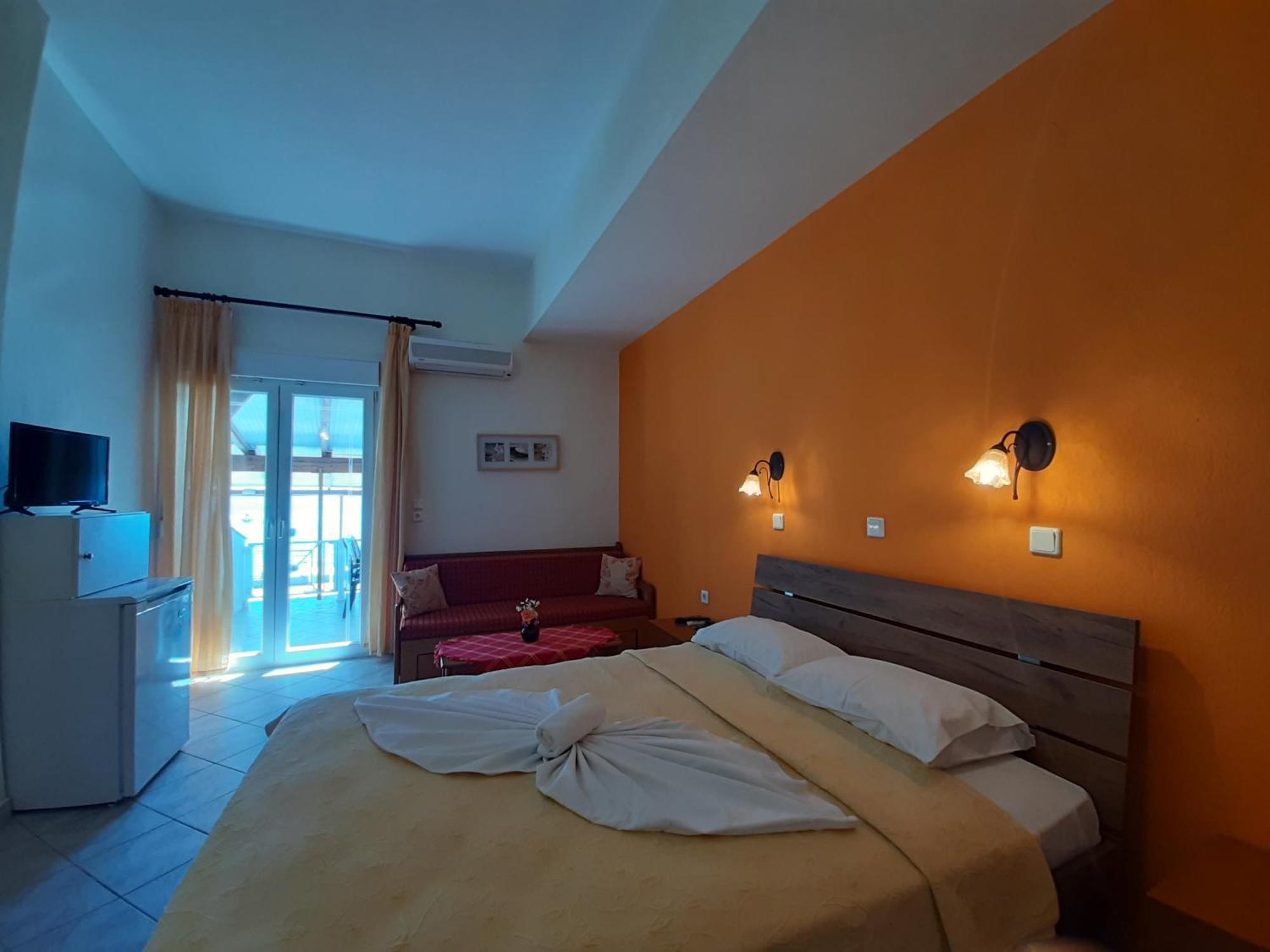 Paraga Rooms Пефкари Номер фото